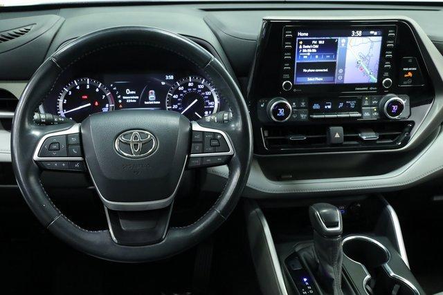 used 2022 Toyota Highlander car, priced at $30,250