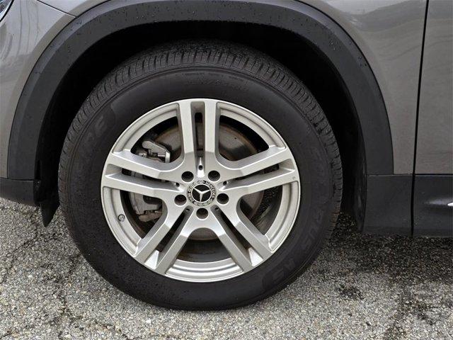 used 2023 Mercedes-Benz GLB 250 car, priced at $30,200