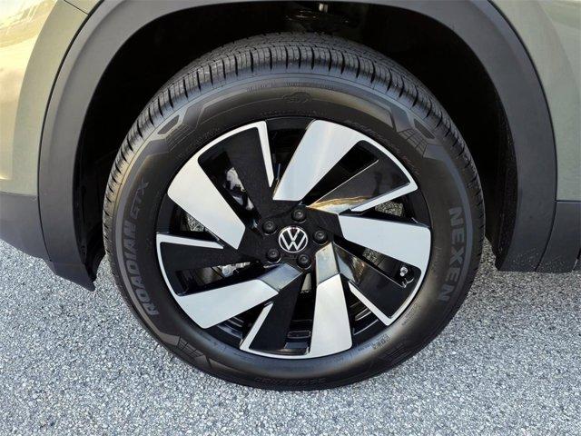 new 2026 Volkswagen Atlas Cross Sport car