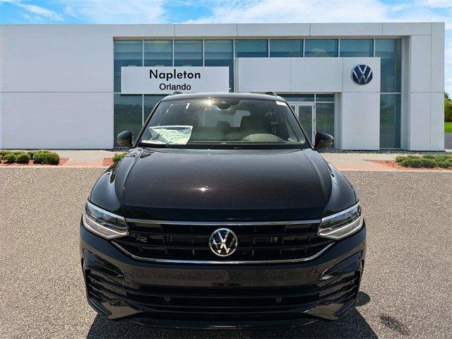 new 2024 Volkswagen Tiguan car, priced at $33,658