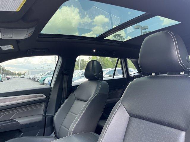 used 2023 Volkswagen Atlas Cross Sport car, priced at $28,000