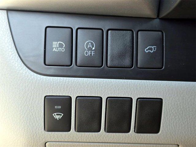 used 2019 Toyota Highlander car, priced at $25,500