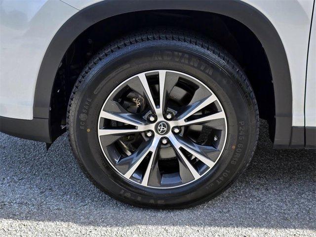 used 2019 Toyota Highlander car, priced at $25,500