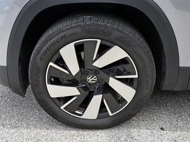 used 2024 Volkswagen Atlas Cross Sport car, priced at $30,500