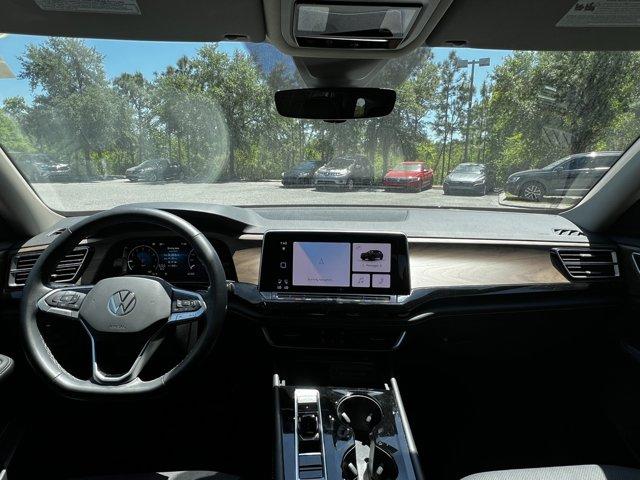 used 2024 Volkswagen Atlas car, priced at $30,700