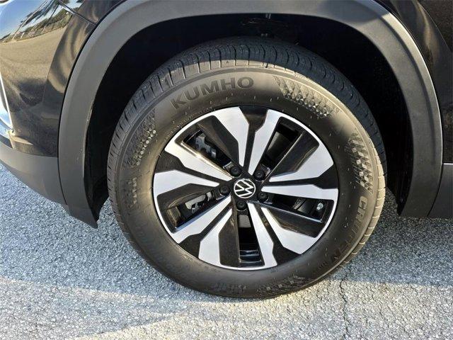 new 2026 Volkswagen Atlas car, priced at $38,536