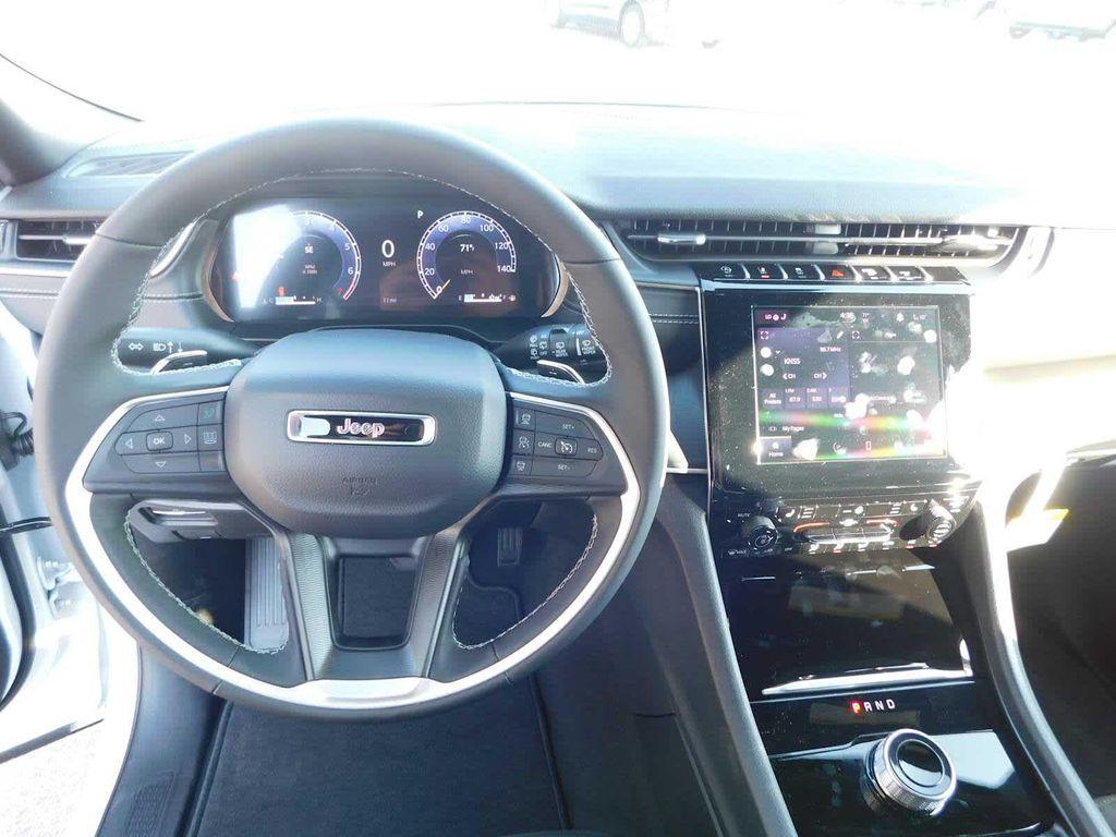new 2025 Jeep Grand Cherokee L car, priced at $44,625