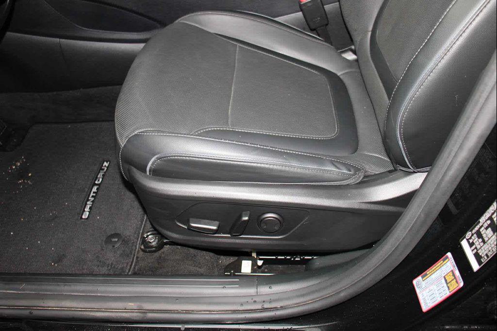 used 2023 Hyundai SANTA CRUZ car, priced at $32,289