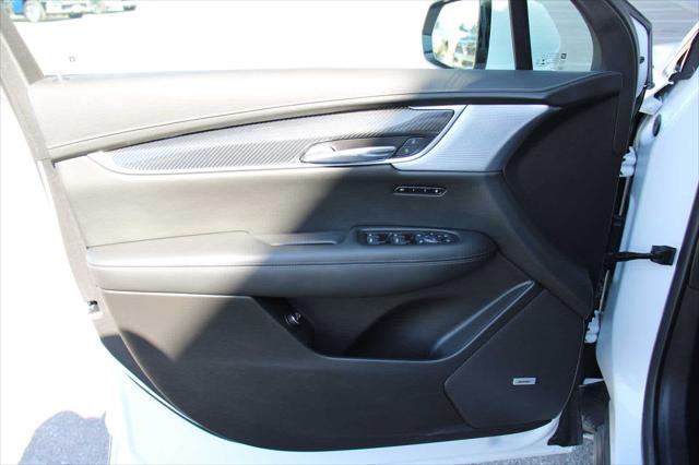 used 2023 Cadillac XT6 car, priced at $44,150