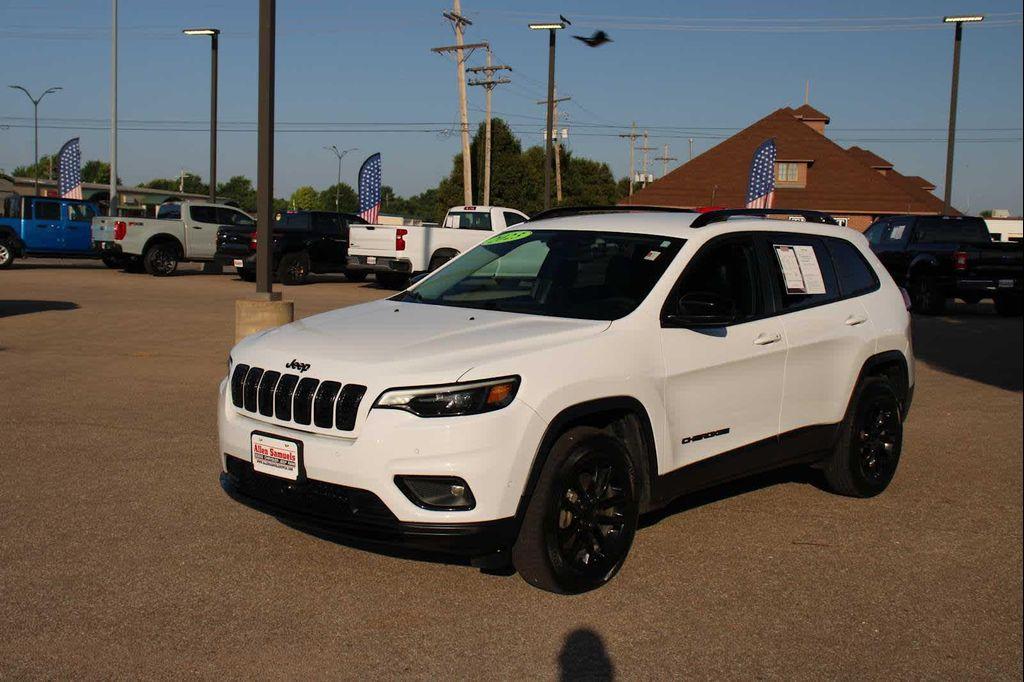 used 2023 Jeep Cherokee car, priced at $25,875