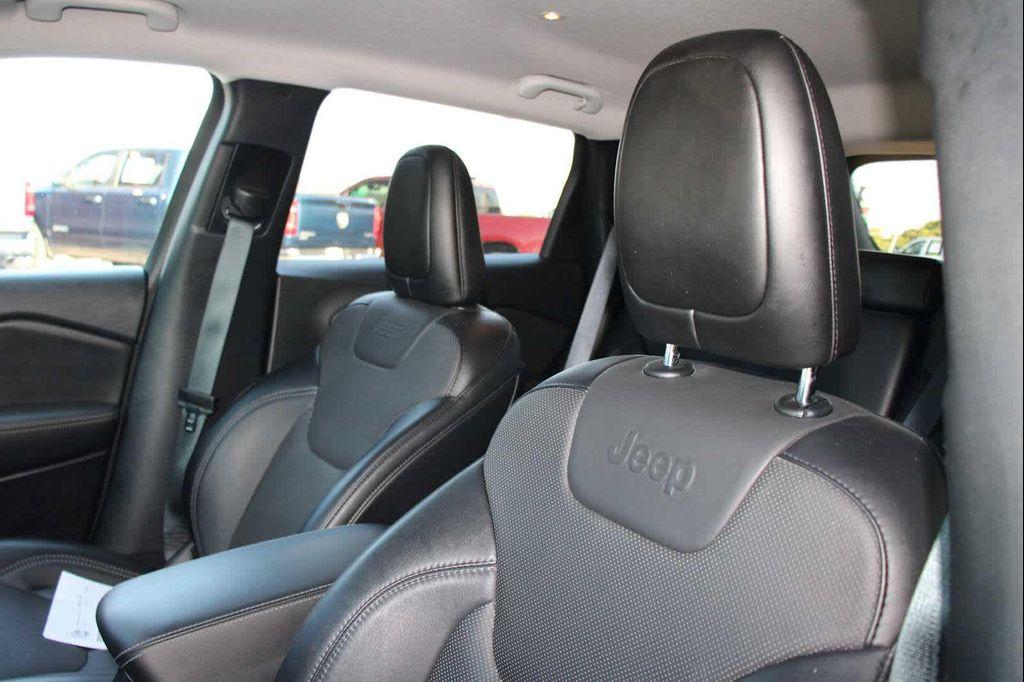 used 2023 Jeep Cherokee car, priced at $25,875