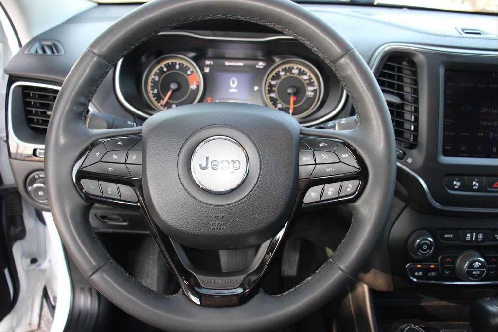 used 2023 Jeep Cherokee car, priced at $25,875