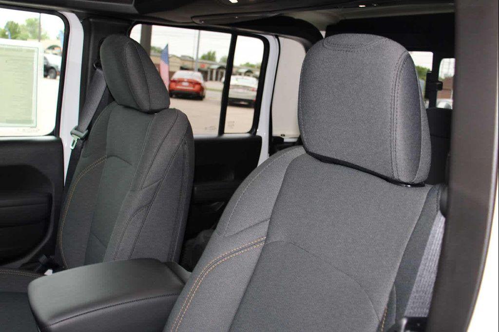 new 2025 Jeep Gladiator car, priced at $48,050