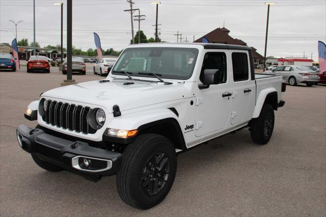 new 2025 Jeep Gladiator car, priced at $46,173