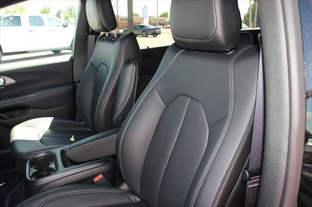new 2025 Chrysler Pacifica car, priced at $44,753