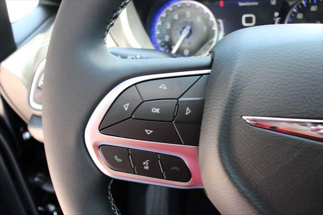new 2025 Chrysler Pacifica car, priced at $44,753