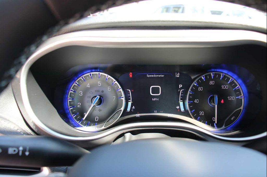 new 2025 Chrysler Pacifica car, priced at $48,720