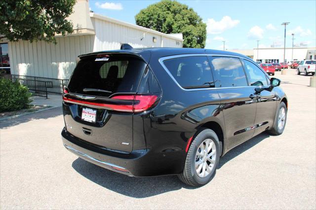 new 2025 Chrysler Pacifica car, priced at $44,753