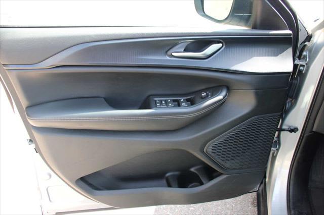used 2023 Jeep Grand Cherokee L car, priced at $30,500