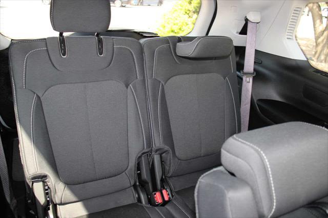 used 2023 Jeep Grand Cherokee L car, priced at $30,218