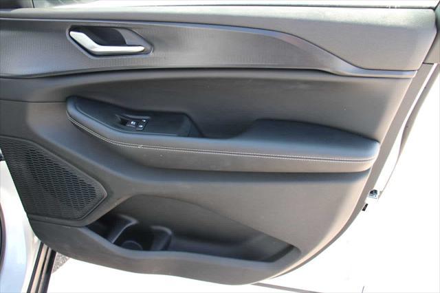 used 2023 Jeep Grand Cherokee L car, priced at $30,218