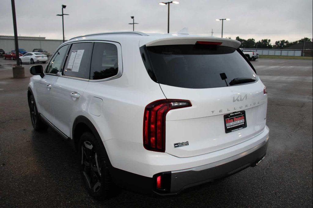 used 2025 Kia Telluride car, priced at $40,108