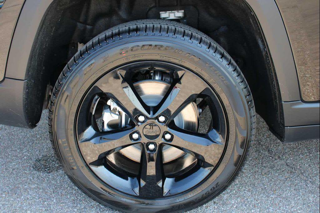 new 2025 Jeep Grand Cherokee L car, priced at $52,970