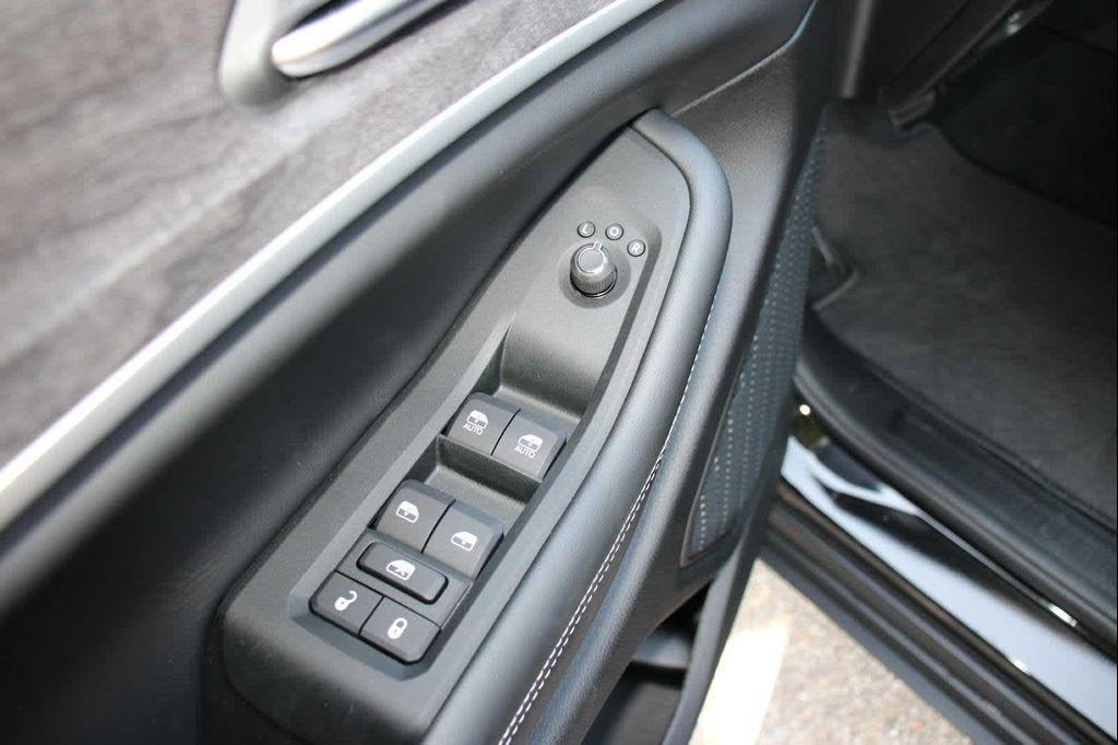 new 2025 Jeep Grand Cherokee L car, priced at $52,970