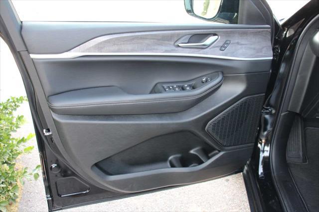 new 2025 Jeep Grand Cherokee L car, priced at $48,147