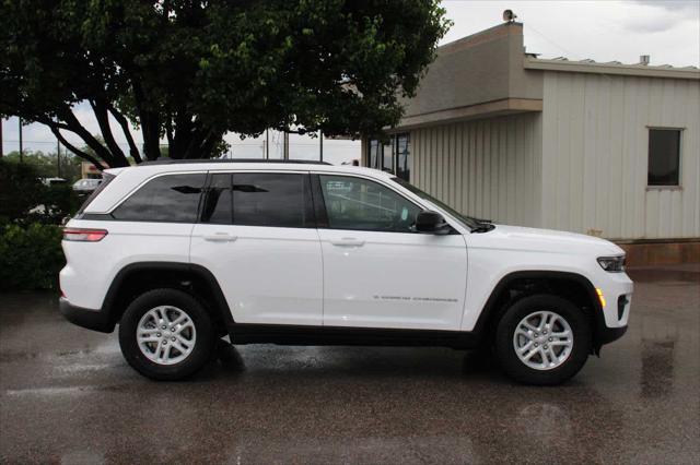 new 2025 Jeep Grand Cherokee car, priced at $40,638