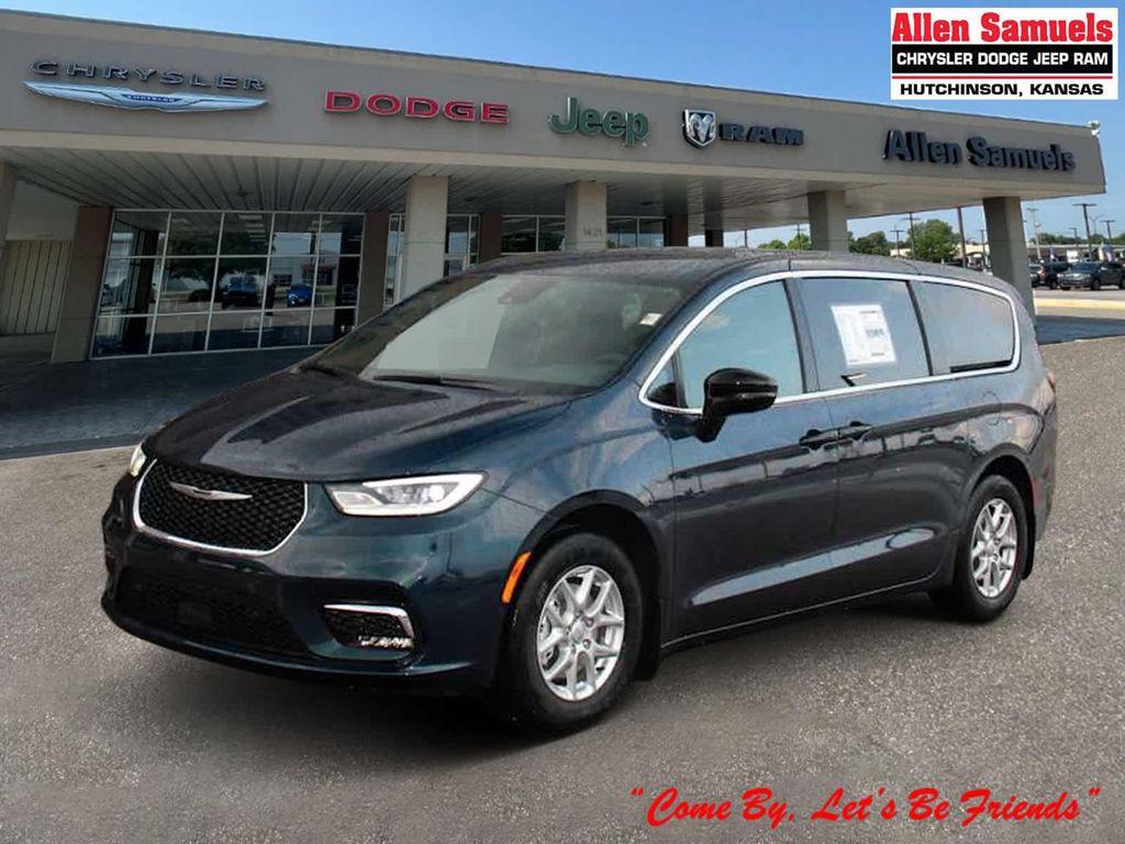 new 2025 Chrysler Pacifica car, priced at $48,790