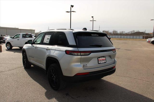 new 2025 Jeep Grand Cherokee car, priced at $44,025