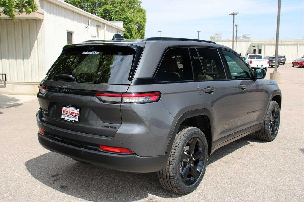 new 2025 Jeep Grand Cherokee car, priced at $56,655