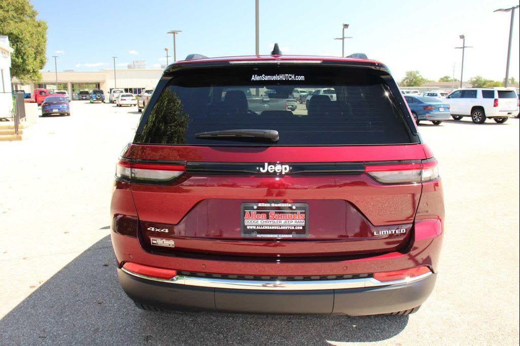 new 2025 Jeep Grand Cherokee car, priced at $49,385