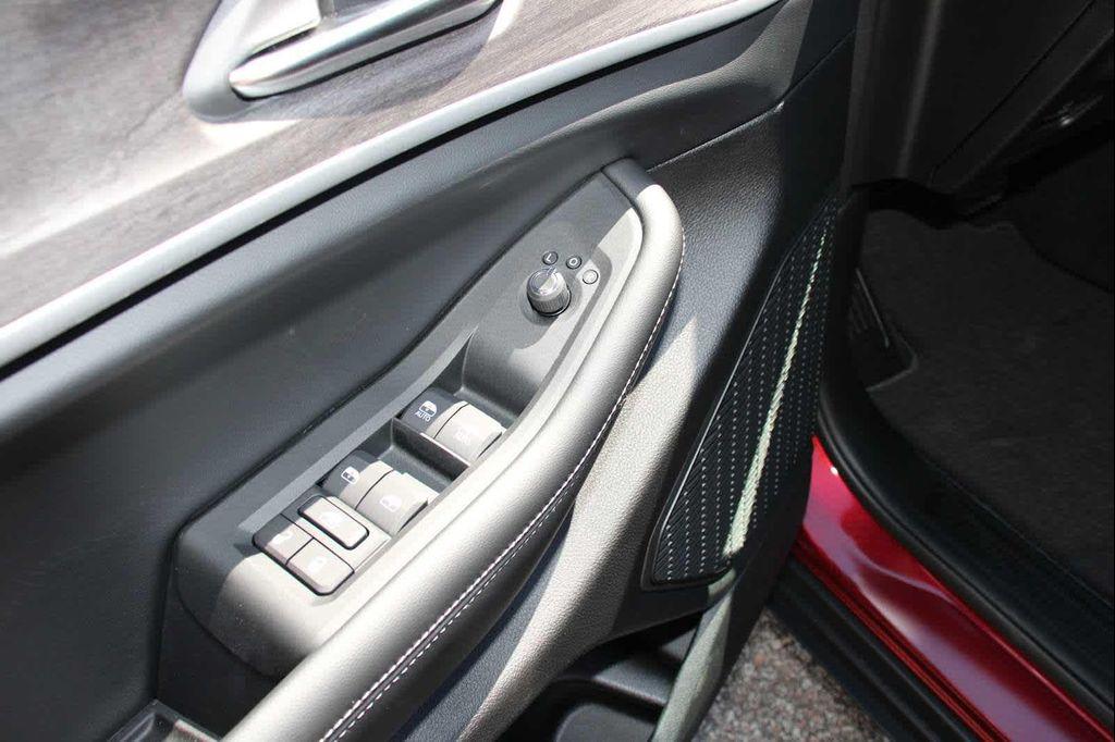 new 2025 Jeep Grand Cherokee car, priced at $49,385