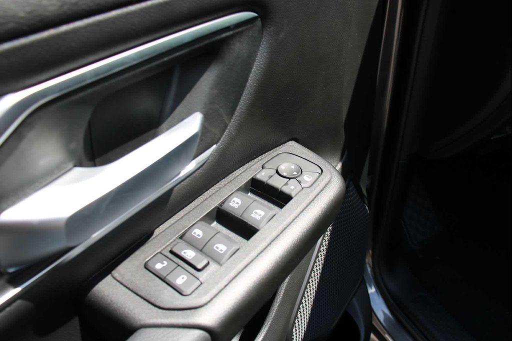 new 2025 Ram 1500 car, priced at $59,000