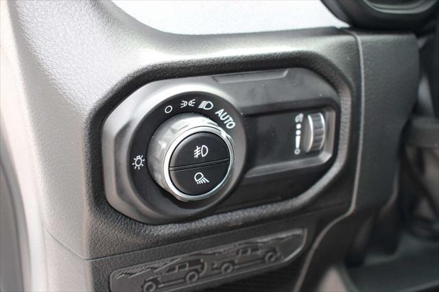 new 2025 Jeep Gladiator car, priced at $47,768