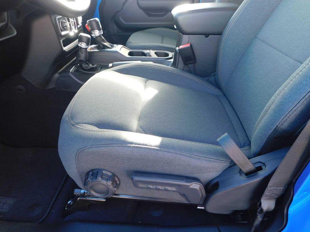 new 2025 Jeep Gladiator car, priced at $44,385