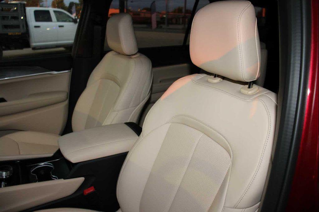 new 2025 Jeep Grand Cherokee L car, priced at $57,530