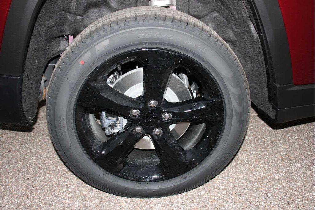 new 2025 Jeep Grand Cherokee L car, priced at $57,530