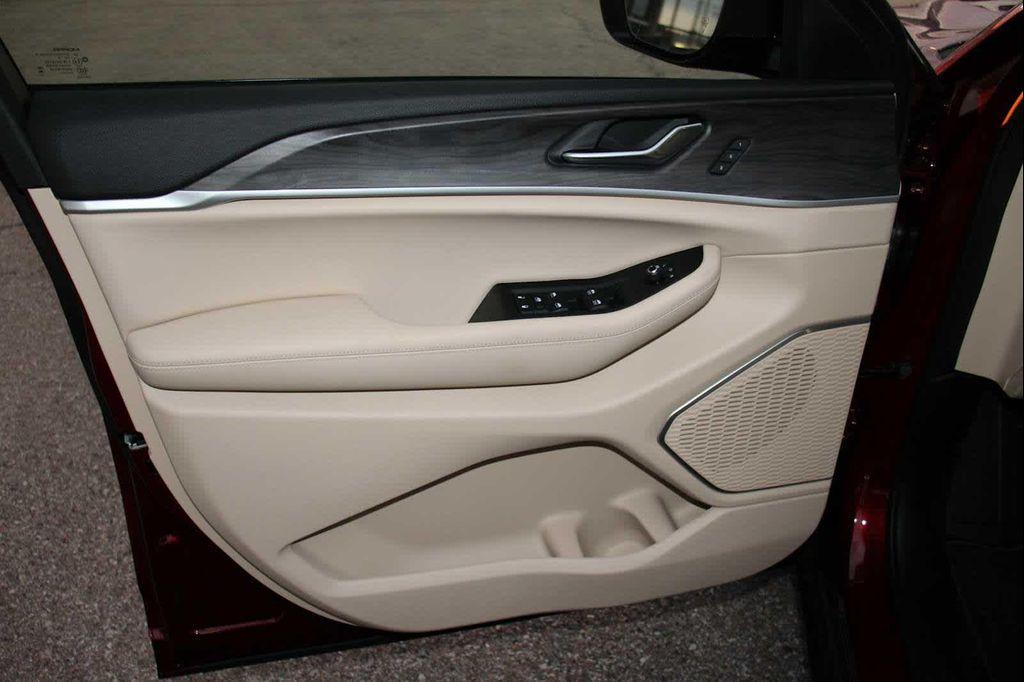 new 2025 Jeep Grand Cherokee L car, priced at $57,530