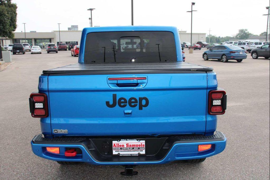 used 2022 Jeep Gladiator car, priced at $41,844