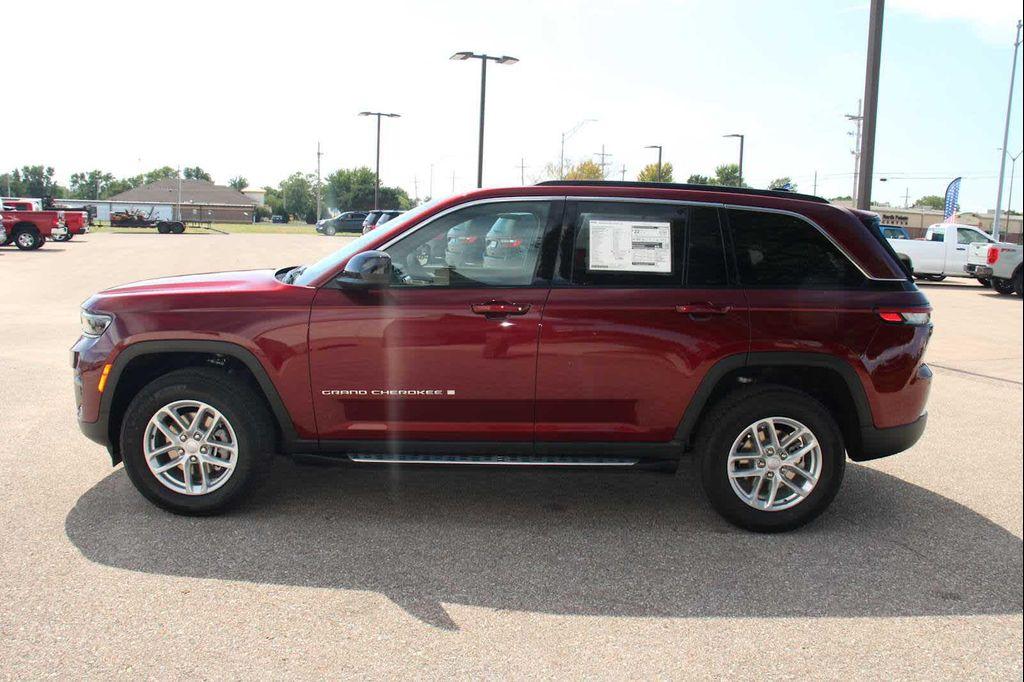 new 2025 Jeep Grand Cherokee car, priced at $41,890