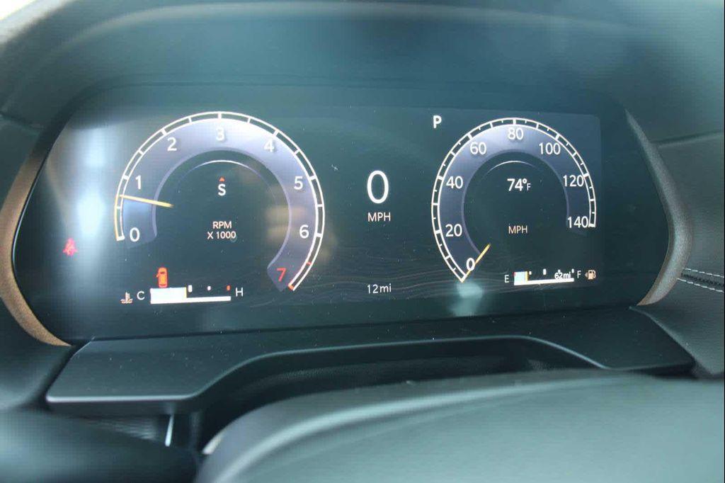 new 2025 Jeep Grand Cherokee car, priced at $42,165