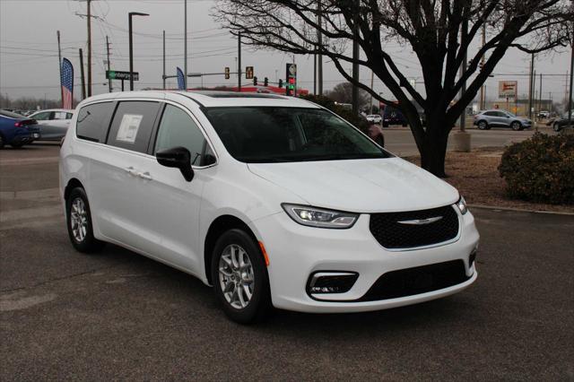 new 2024 Chrysler Pacifica car, priced at $42,240