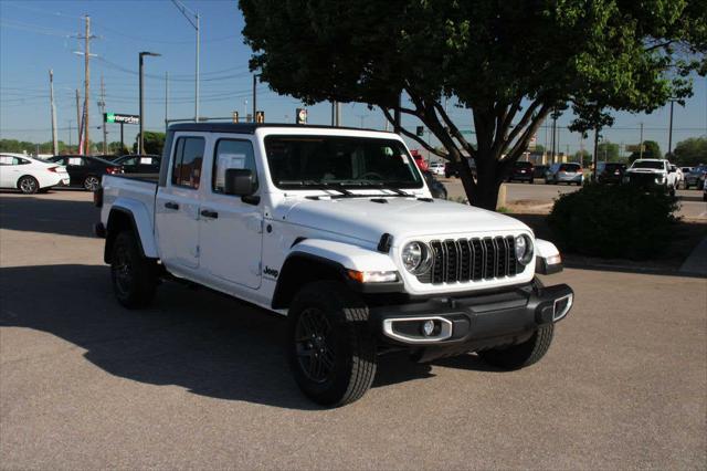 new 2025 Jeep Gladiator car, priced at $52,015