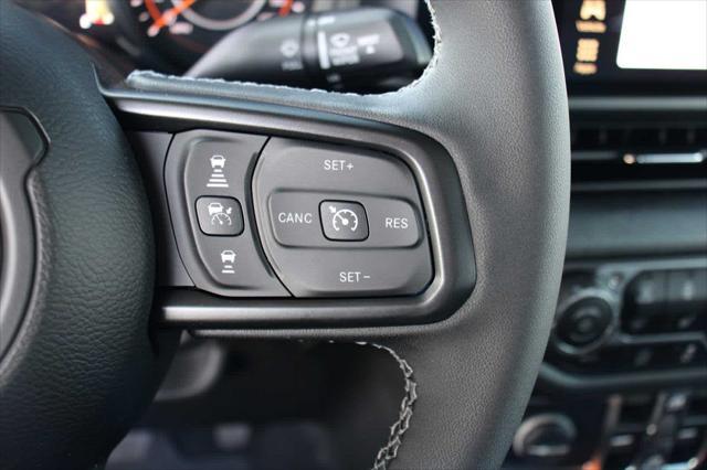 new 2025 Jeep Gladiator car, priced at $52,015