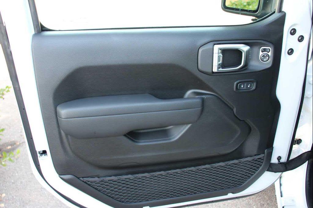 new 2025 Jeep Gladiator car, priced at $49,265