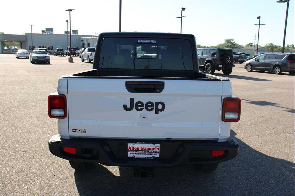 new 2025 Jeep Gladiator car, priced at $49,265