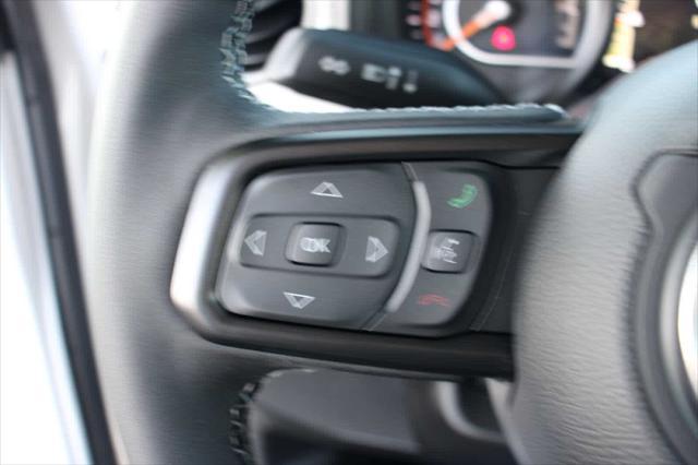 new 2025 Jeep Gladiator car, priced at $52,015